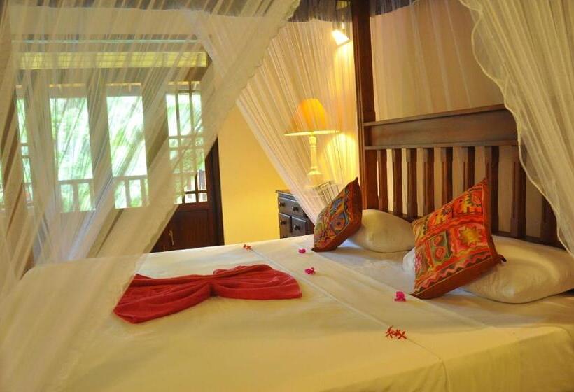 Bed and Breakfast Canal Villa