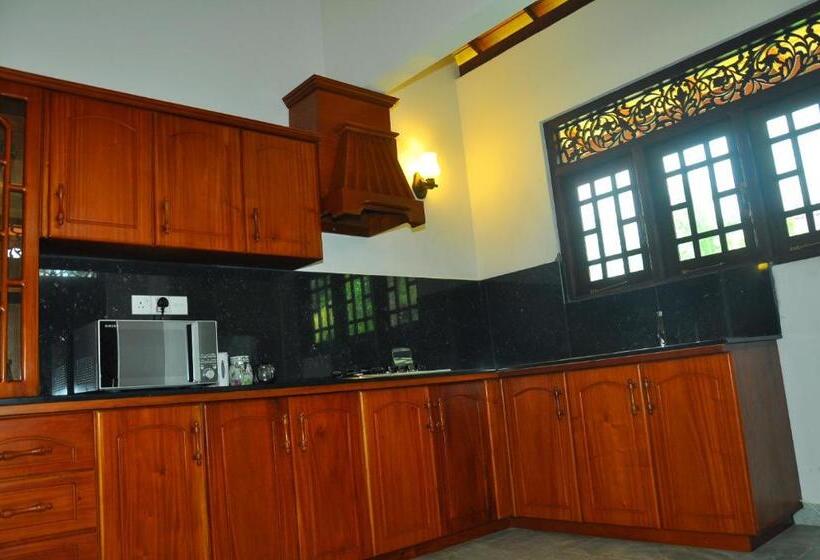 Bed and Breakfast Canal Villa