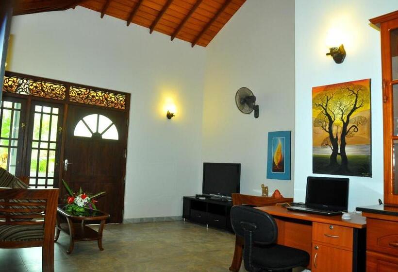 Bed and Breakfast Canal Villa