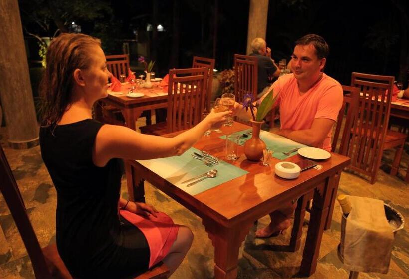 Bed and Breakfast Canal Villa