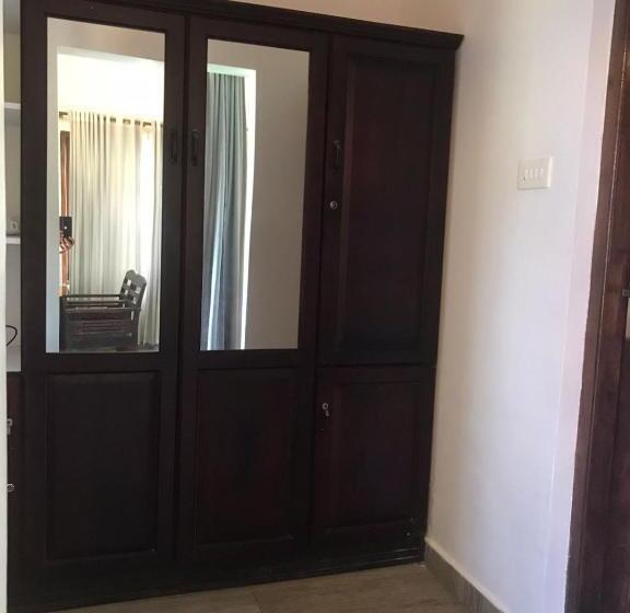 בית מלון כפרי The Marine Pride Beach Resort & Spa