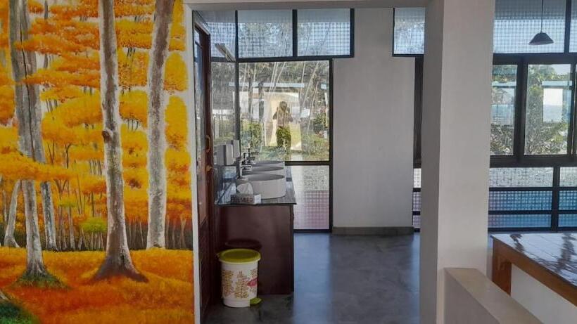 בית מלון כפרי The Marine Pride Beach Resort & Spa