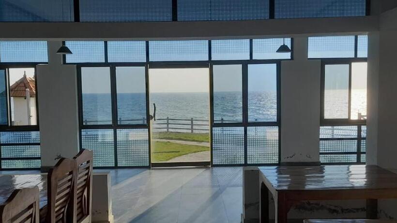 בית מלון כפרי The Marine Pride Beach Resort & Spa