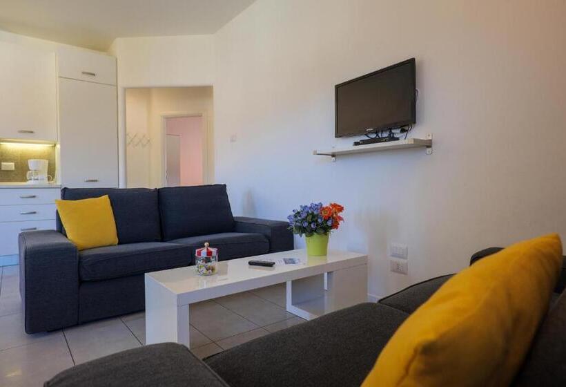 Residence Girasole Casa Gialla