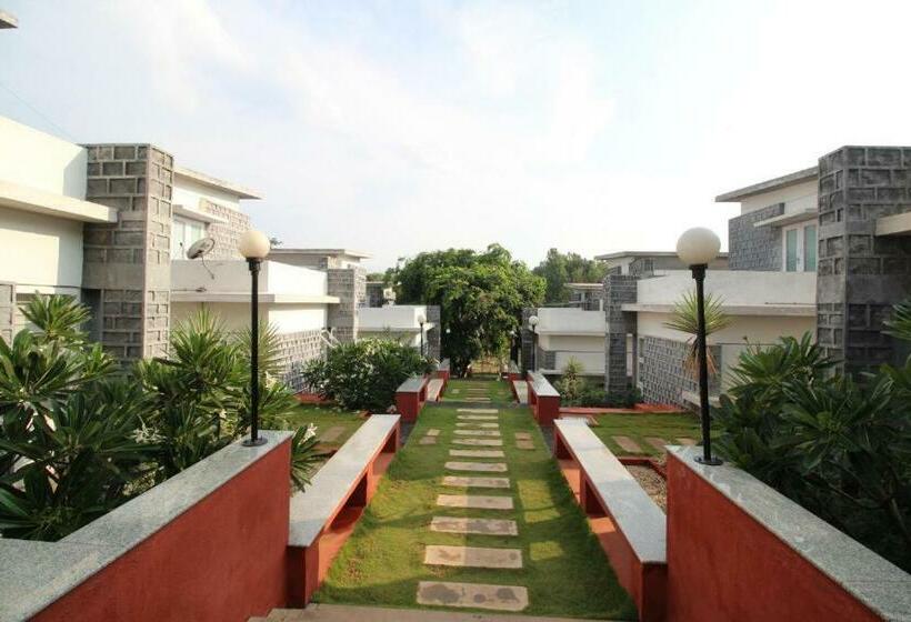 Resort La Flora Cloud 9 Yelagiri