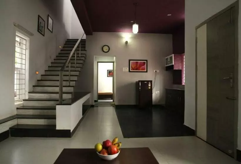 Lomakeskus La Flora Cloud 9 Yelagiri