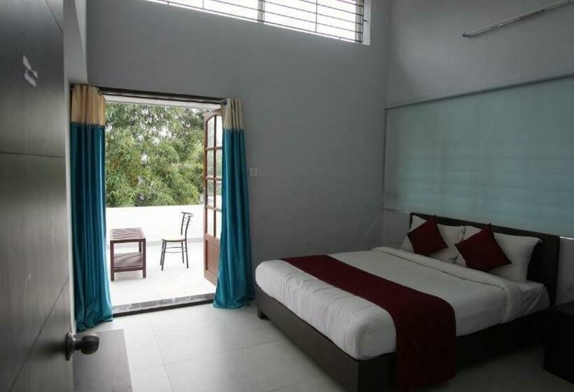 Resort La Flora Cloud 9 Yelagiri