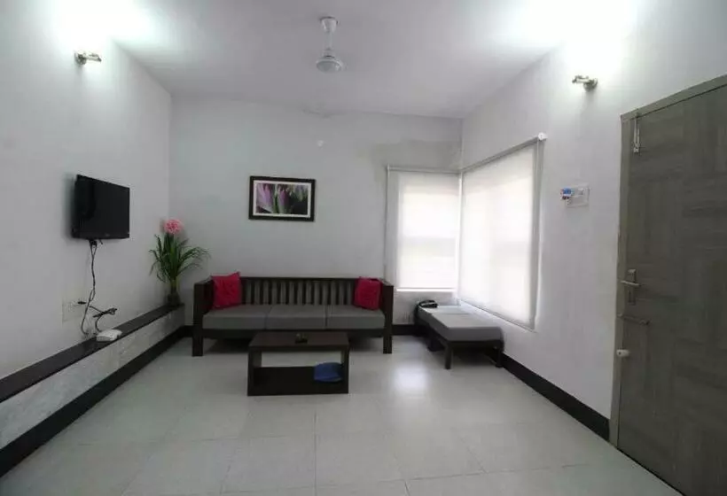 Lomakeskus La Flora Cloud 9 Yelagiri