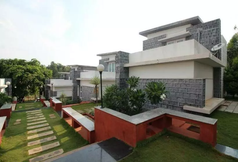 Lomakeskus La Flora Cloud 9 Yelagiri