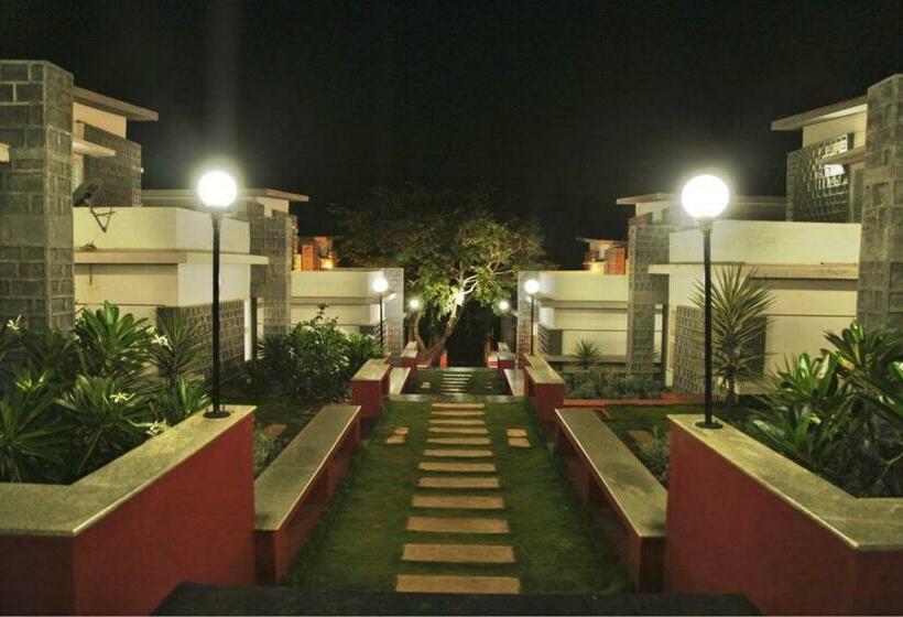 Resort La Flora Cloud 9 Yelagiri