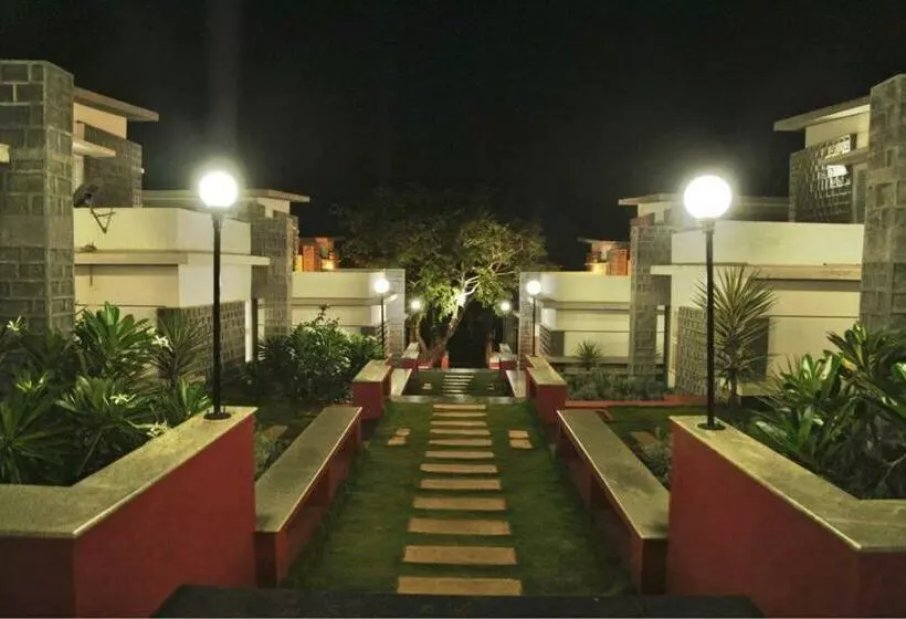 Lomakeskus La Flora Cloud 9 Yelagiri