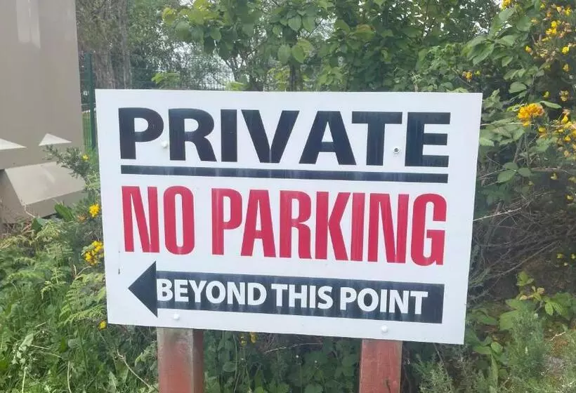 Majatalo Heatherbrae Cosy Wooden Pod