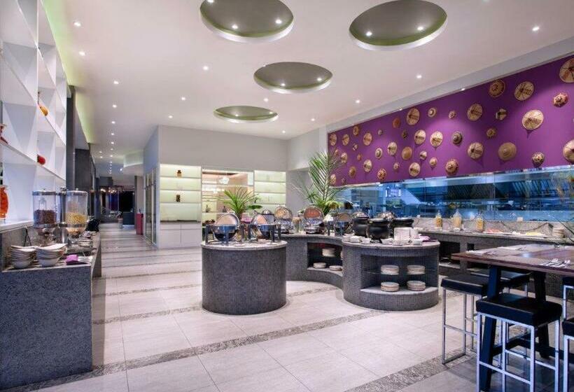 فندق Avangio Kota Kinabalu