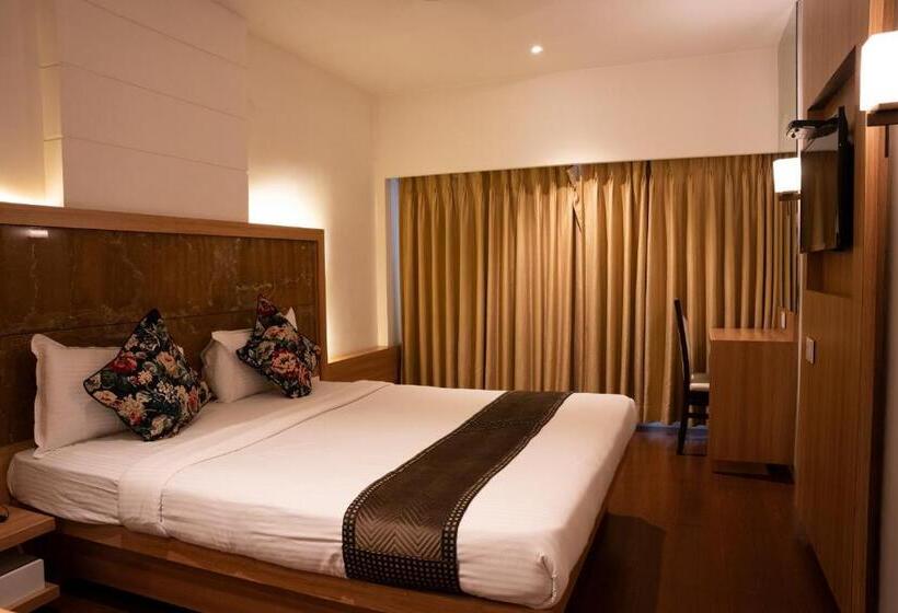 호텔 Gold Crest Business