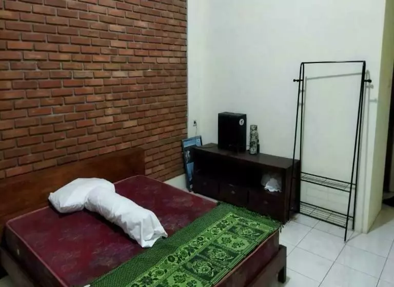 پانسیون Borobudur Kampung Homestay Karsidi
