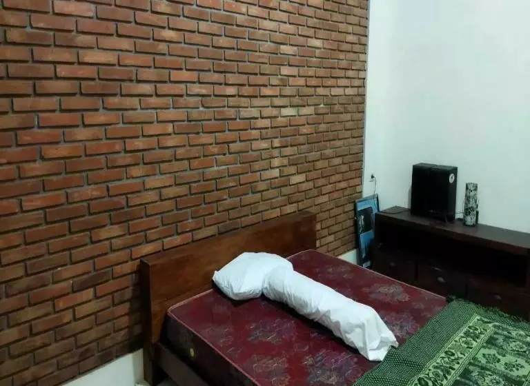 پانسیون Borobudur Kampung Homestay Karsidi
