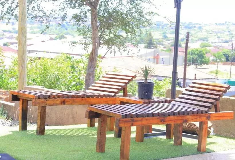 ホテル Beulah Group Bnb And Prayer Centre