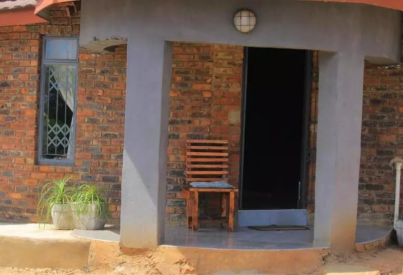 ホテル Beulah Group Bnb And Prayer Centre