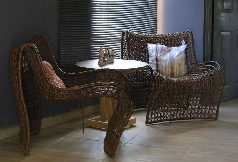 ホテル Beulah Group Bnb And Prayer Centre