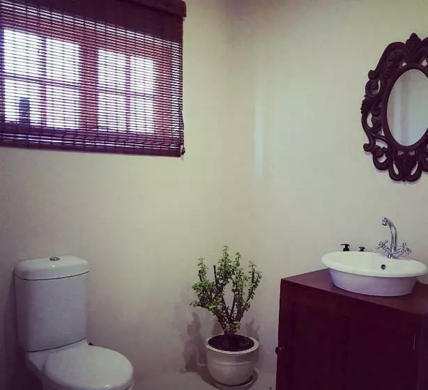 Majatalo Hoogwater Cottage