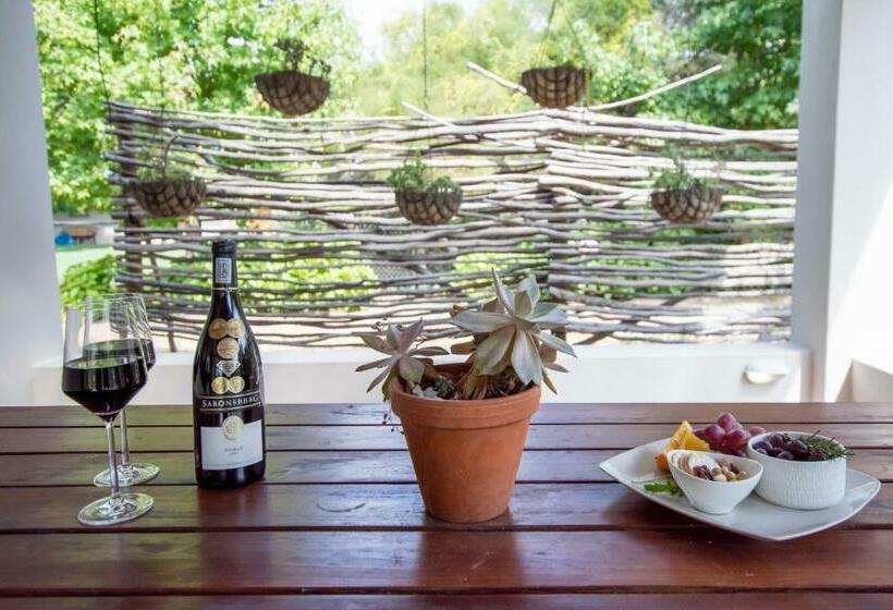 بنسيون Hoogwater Cottage