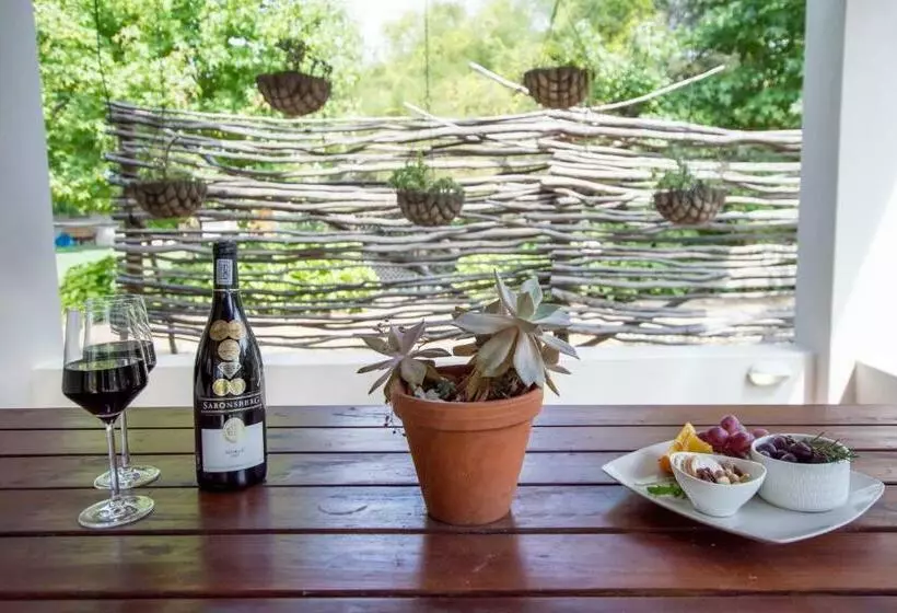 Majatalo Hoogwater Cottage