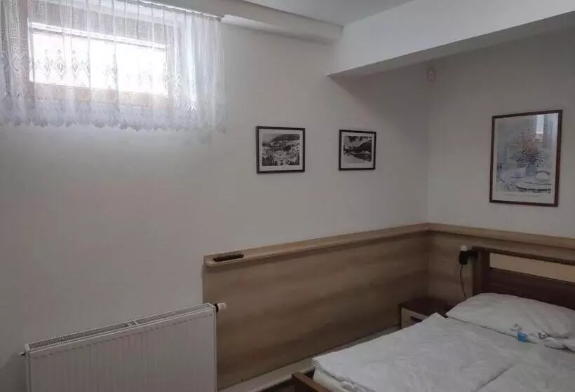 پانسیون Suterénní Pokoj V Penzionu Kubu