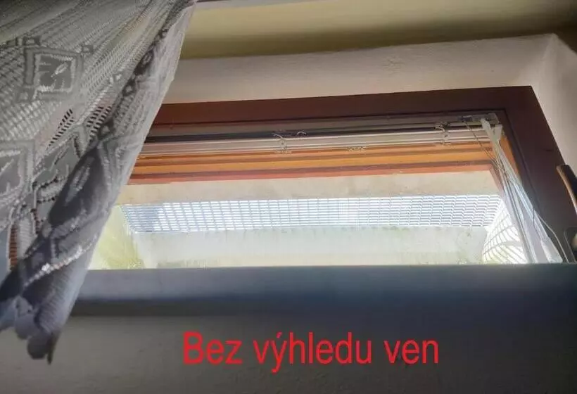 پانسیون Suterénní Pokoj V Penzionu Kubu