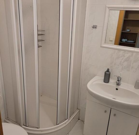 膳宿费 Suterénní Pokoj V Penzionu Kubu