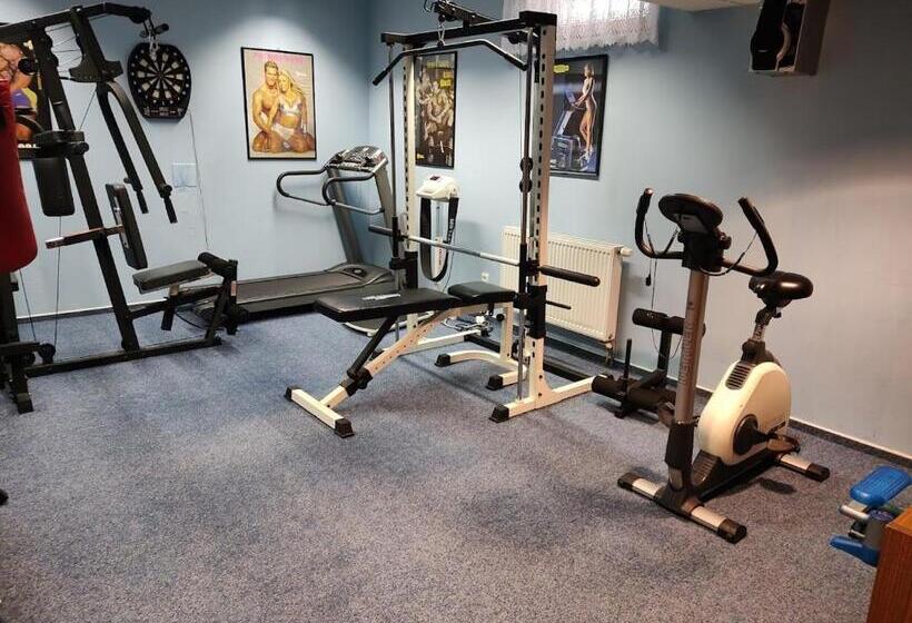 膳宿费 Suterénní Pokoj V Penzionu Kubu