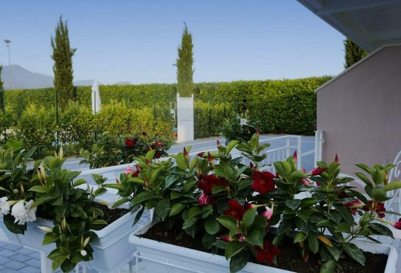 פנסיון Le Rooms