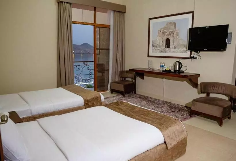 هتل Al Ayjah Plaza