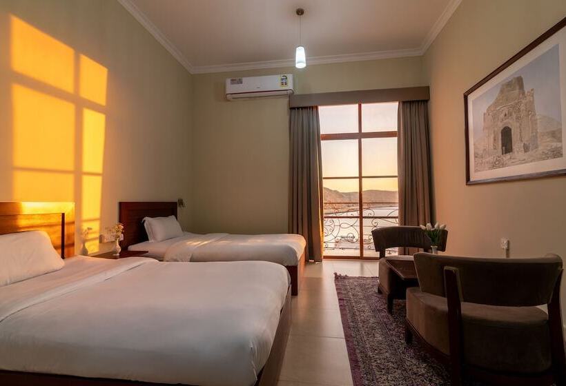 هتل Al Ayjah Plaza