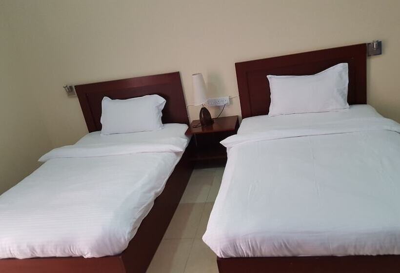 هتل Al Ayjah Plaza