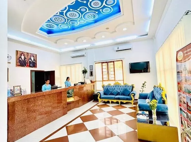 هتل Al Ayjah Plaza