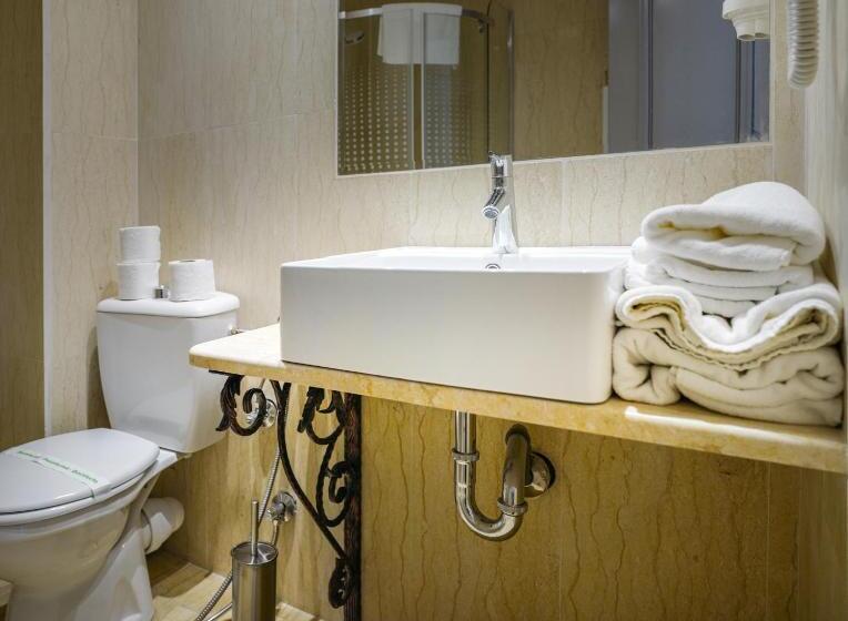 בית מלון כפרי Eden