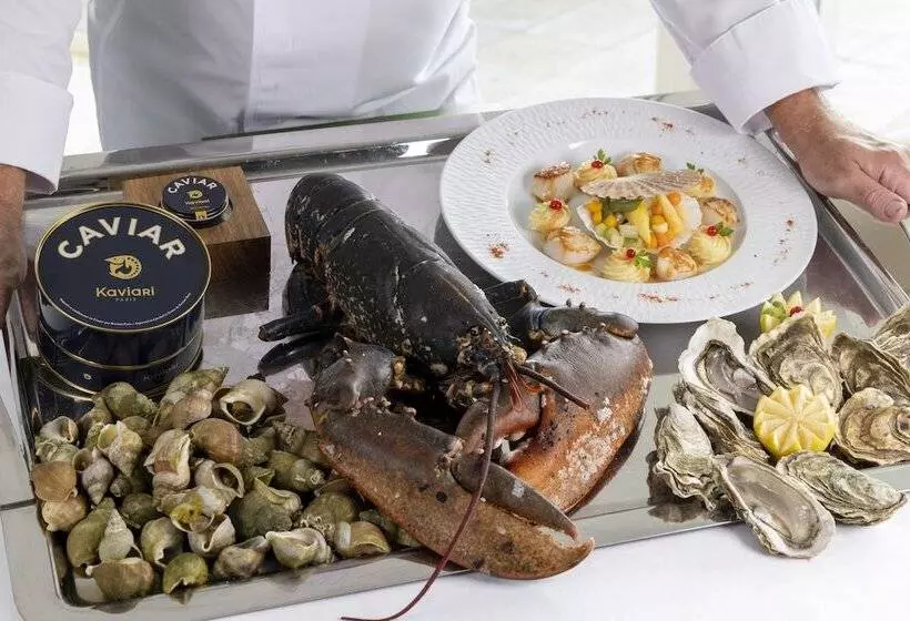 هتل Ermitage Montsaintmichel