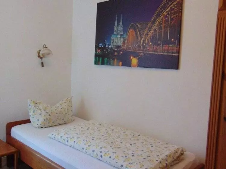 هتل Hostel Heinzelmännchen