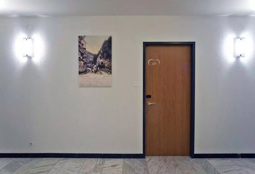 בית מלון כפרי Hôtel Oasis