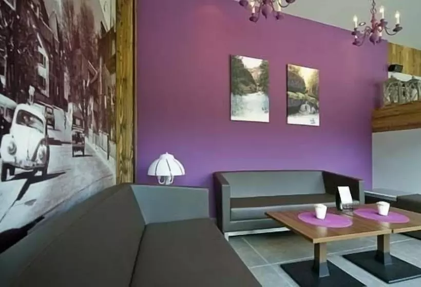 בית מלון כפרי Hôtel Oasis