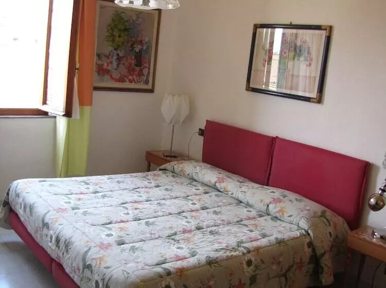 Отель Il Falchetto