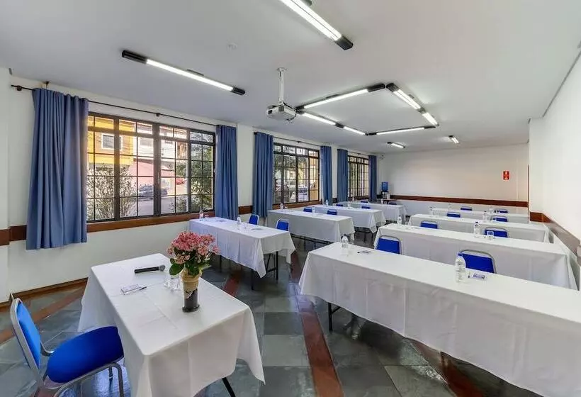 Отель Itapetinga