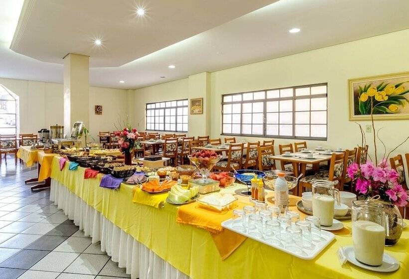 Отель Itapetinga