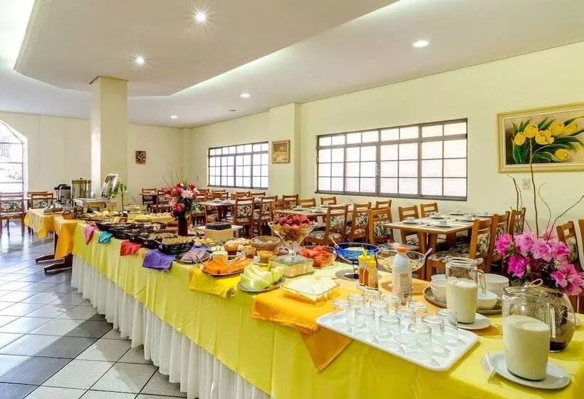 Отель Itapetinga