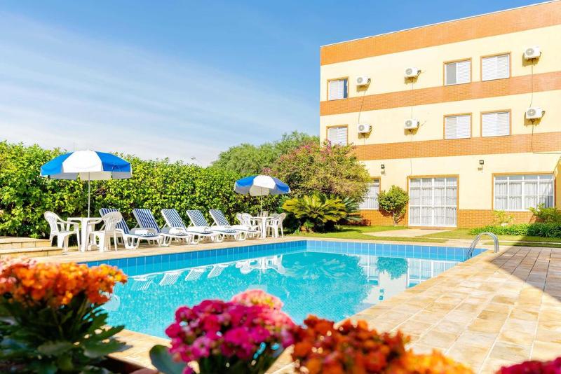 Отель Itapetinga