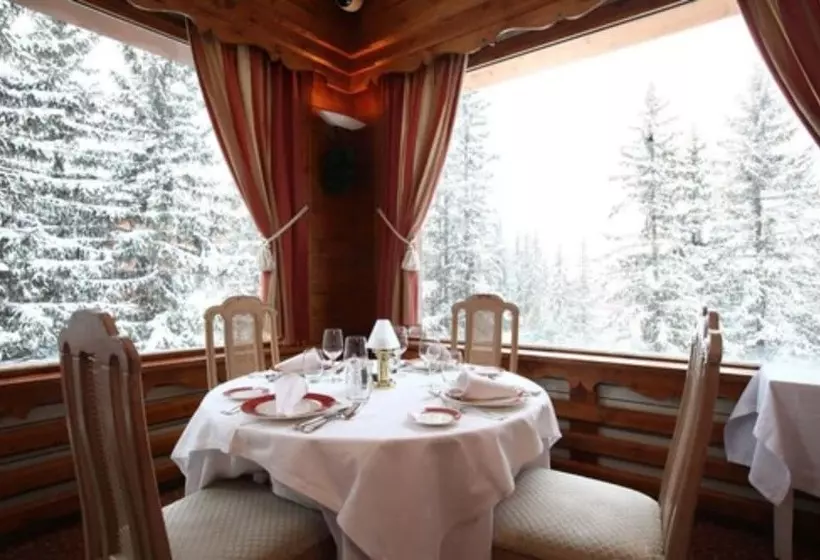 Отель Les Ducs De Savoie