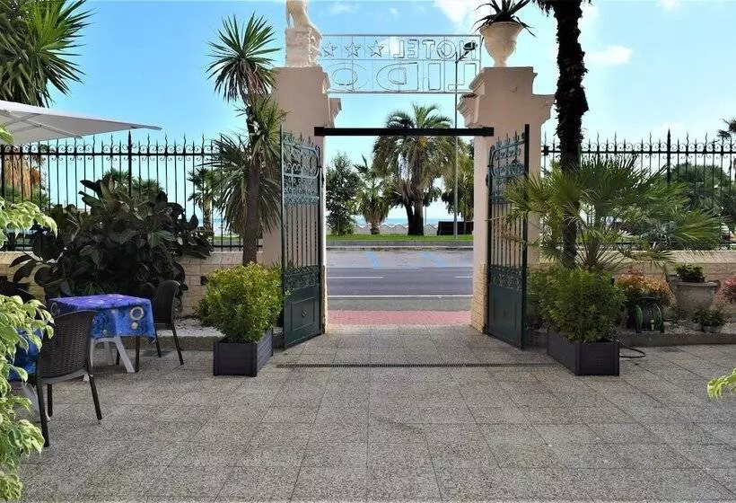 Отель Lido