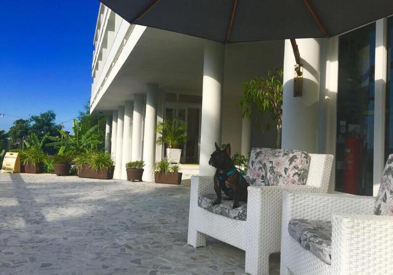 ホテル Marambaia Cabeçudas   Frente Mar