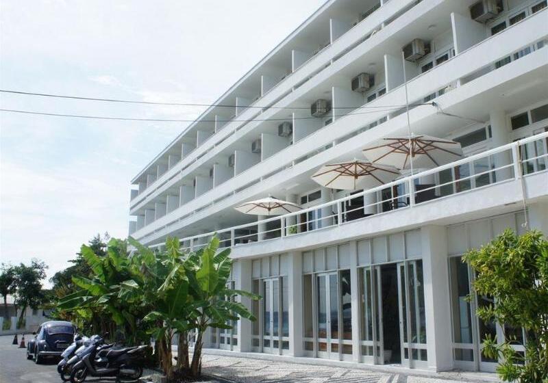 ホテル Marambaia Cabeçudas   Frente Mar