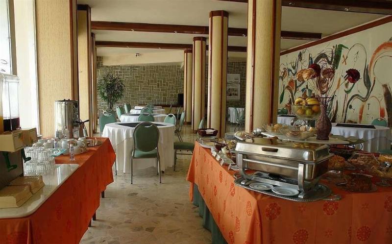 ホテル Marambaia Cabeçudas   Frente Mar